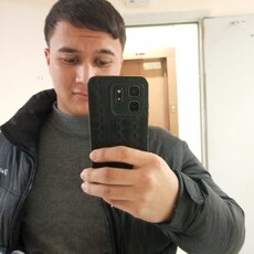 Фотография мужчины Гуга, 23 года из г. Саратов