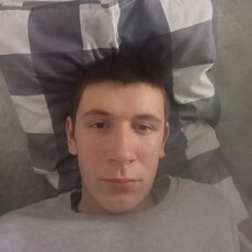 Фотография мужчины Данил, 18 лет из г. Хабаровск