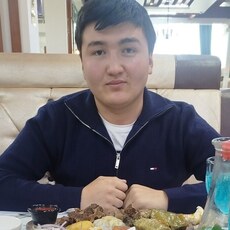 Фотография мужчины Максим, 21 год из г. Кинель