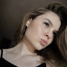 Фотография девушки Qween 𝚙𝚒𝚔𝚖𝚒, 23 года из г. Екатеринбург