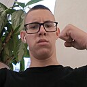 Роман, 18 лет