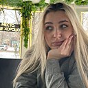 Карина, 22 года