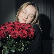 Фотография девушки Айгуль, 20 лет из г. Казань