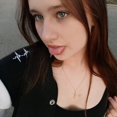 Фотография девушки Есения, 21 год из г. Москва