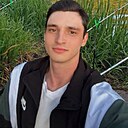 Максим, 22 года