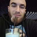 Виталий, 22 года