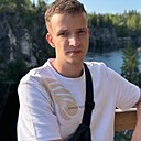 Максим, 22 года