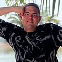 Михаил, 32 года