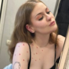 Фотография девушки София, 19 лет из г. Каменск-Уральский