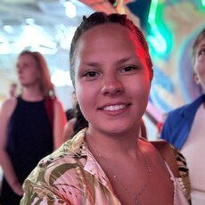 Фотография девушки Алёна, 19 лет из г. Омск