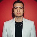 Данис, 22 года