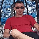 Виктор, 46 лет