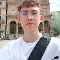 Фотография мужчины Матвей, 18 лет из г. Рязань