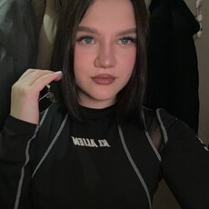 Фотография девушки Полина, 19 лет из г. Владивосток