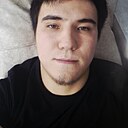 Артур, 25 лет