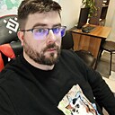 Роман, 33 года