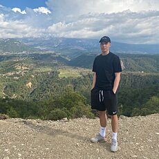 Фотография мужчины Илья, 26 лет из г. Ижевск