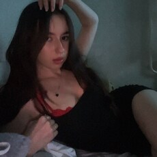 Фотография девушки Арина, 18 лет из г. Ижевск