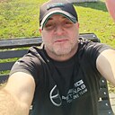 Lacoste, 42 года