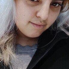 Фотография девушки Малая, 22 года из г. Нижнегорский