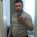 Слава, 33 года