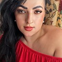 Лілі, 33 года