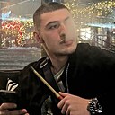 Рустам, 22 года