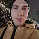 Максим, 24 года