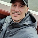 Роман, 44 года