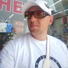 Фотография мужчины Албанец, 18 лет из г. Белогорск