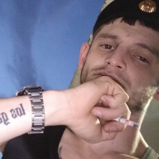 Фотография мужчины Юрий, 27 лет из г. Санкт-Петербург