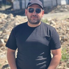 Фотография мужчины Ara, 32 года из г. Ялта