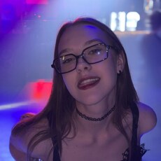 Фотография девушки Полина, 19 лет из г. Екатеринбург