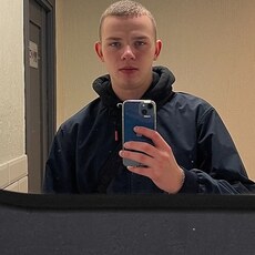 Фотография мужчины Михаил, 19 лет из г. Екатеринбург