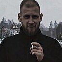 Максим, 24 года