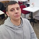 Олег, 32 года