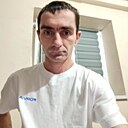 Максим, 33 года