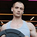 Илья, 33 года