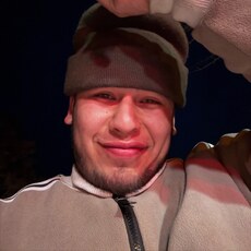 Фотография мужчины Миробиджон, 20 лет из г. Нижневартовск