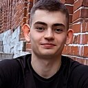 Максим, 21 год