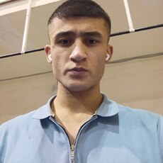 Фотография мужчины Усмон, 19 лет из г. Воронеж