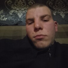 Фотография мужчины Мансур, 18 лет из г. Иркутск