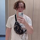 Максим, 24 года