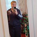 Гостья, 60 лет