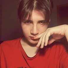 Фотография мужчины Денис, 18 лет из г. Хабаровск