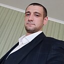 Иосиф, 33 года