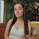 Вика, 24 года