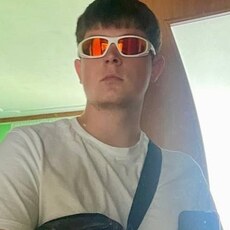 Фотография мужчины Паша, 19 лет из г. Новояворовск