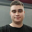 Максим, 24 года