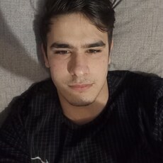 Фотография мужчины Рамиль, 19 лет из г. Ставрополь